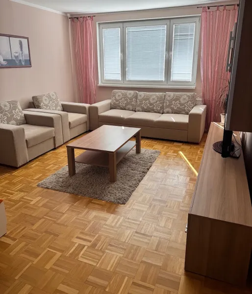 Výnimočný 3-izbový byt na ul. T. Vansovej - Foto 1