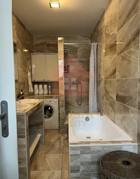 Moderné bývanie bez jediného eura navyše: Zariadený 3-izbový byt 73 m² s loggiou (Nové Zámky, Šoltésova ul. – JUH) - Foto 3