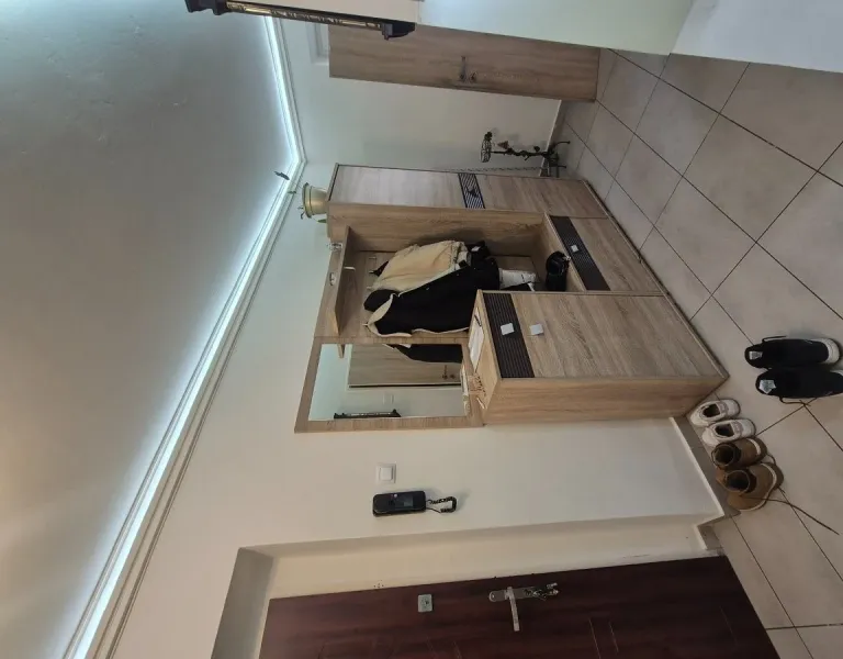 Hotová investícia s okamžitým výnosom: Kompletne zrekonštruovaný 3-izbový byt (Komárno, Sústružnícka ul.) - Foto 2