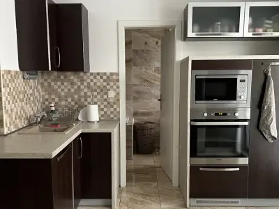 Moderné bývanie bez jediného eura navyše: Zariadený 3-izbový byt 73 m² s loggiou (Nové Zámky, Šoltésova ul. – JUH)